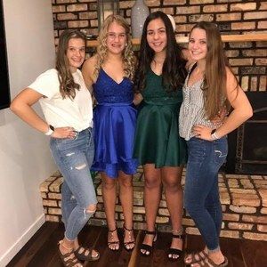 Meet your Posher, Carli